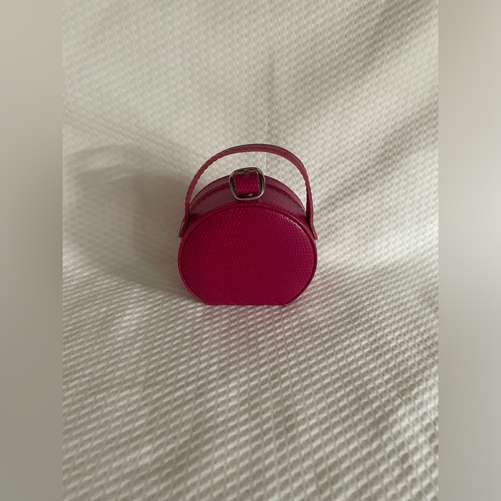 Purse shaped travel jewelry box